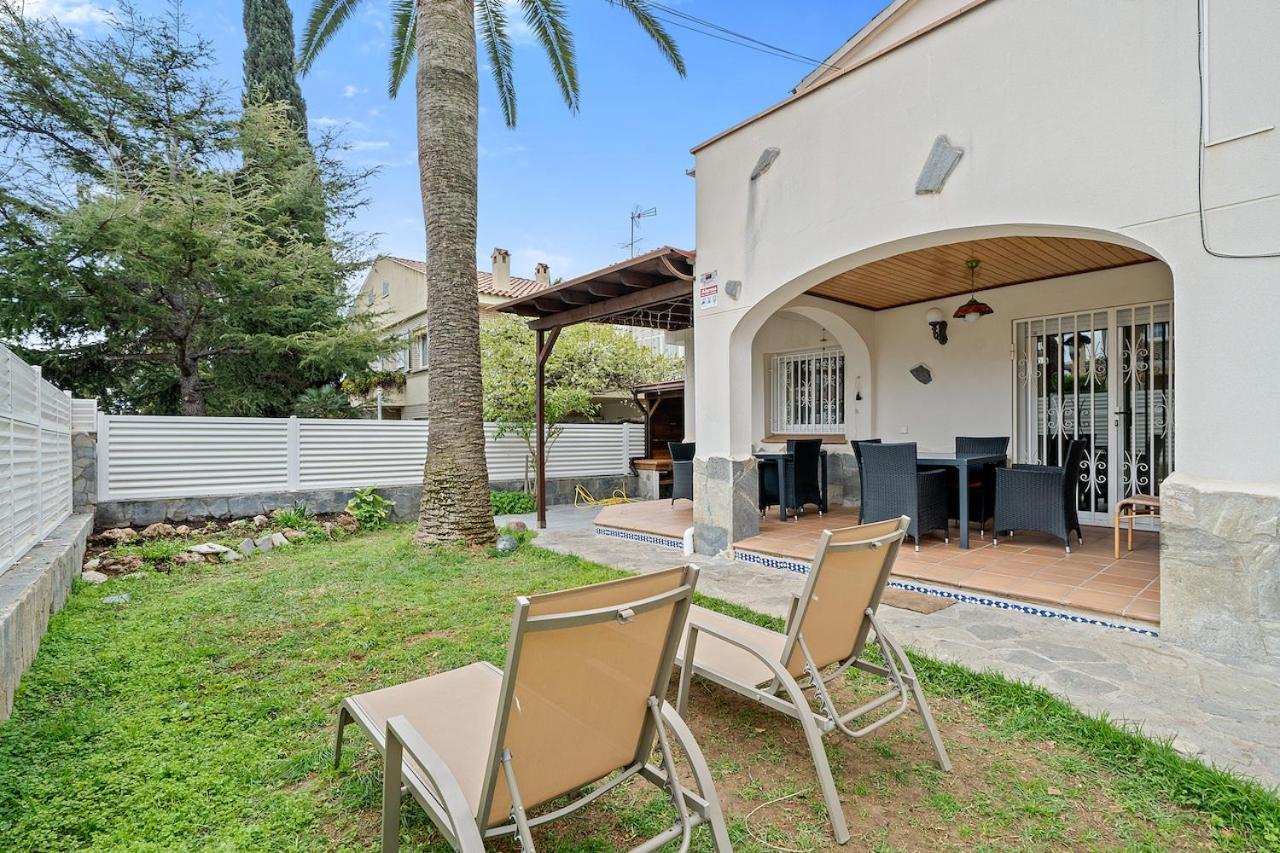Global María Cambrils Exterior foto